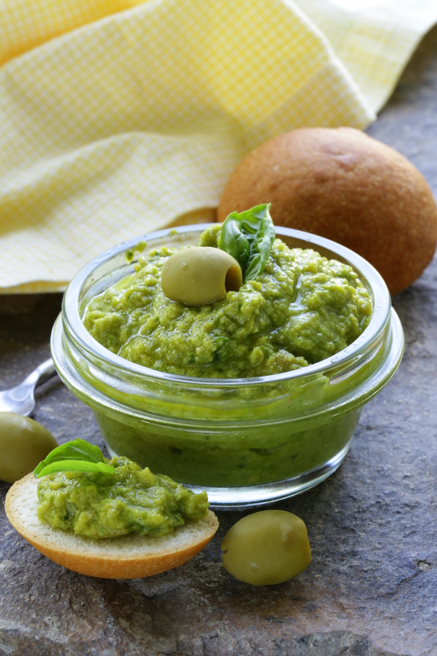 photodune-14421512-snack-tapenade-of-green-olives-s